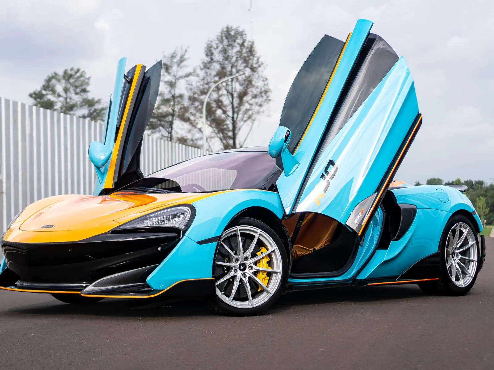 McLaren 600LT, Wrap Custom livery